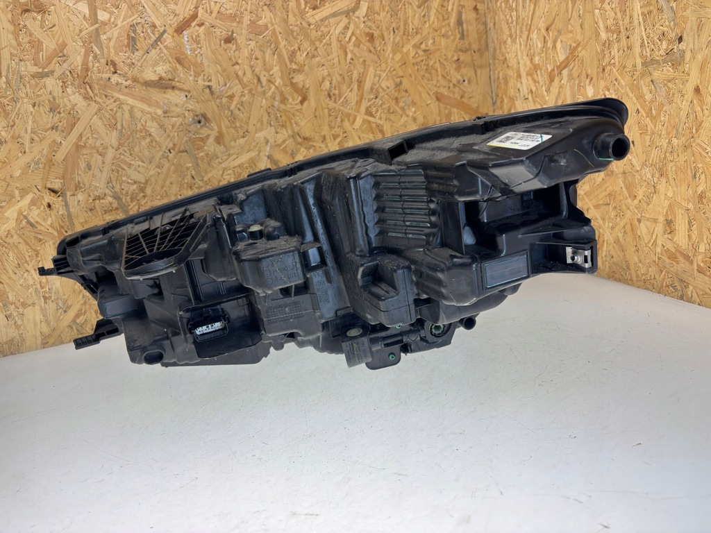 фото №13, Ford mustang mach-e 2022 лампа передняя