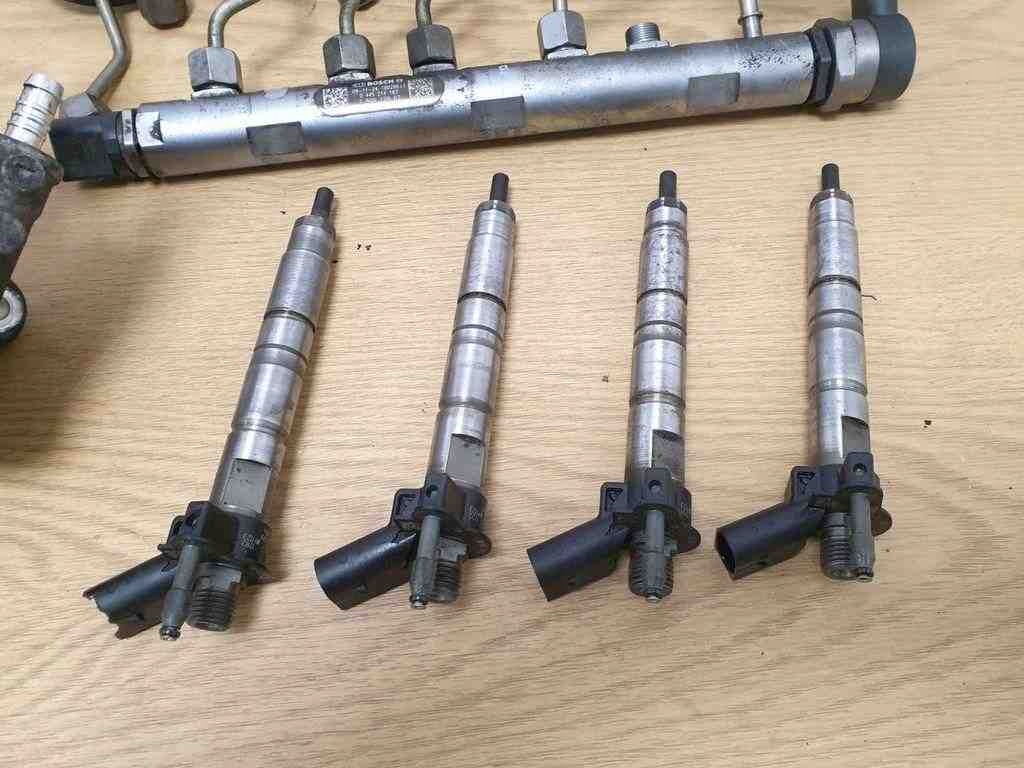 фото №11, Комплект форсунок bmw 3 coupe e92 7809128 2.0l дизель 2009