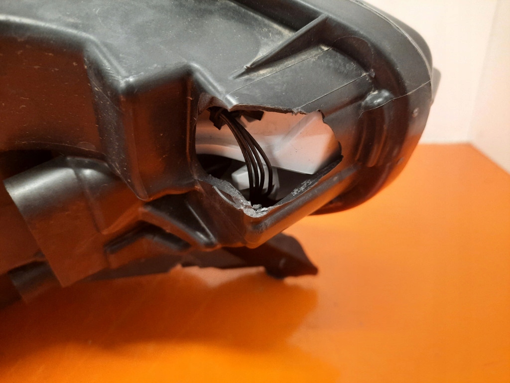 фото №8, Citroen c4 iii 20- фара левый перед лампа левая передняя 73243669