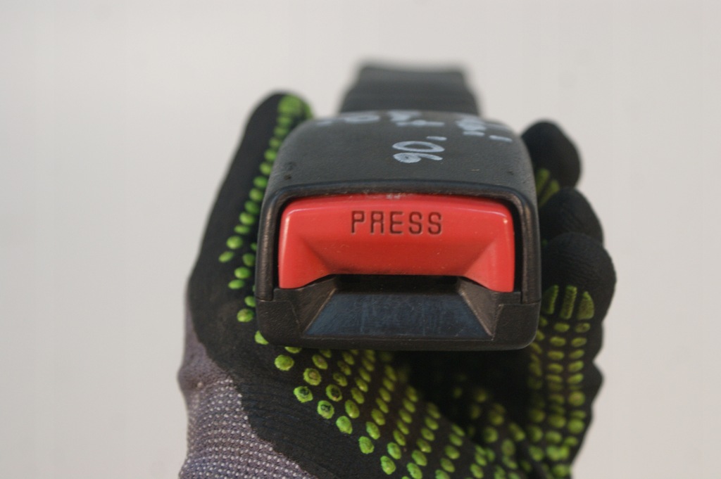 фото №7, Клипса поперечина правый перед hyundai accent описание!!!