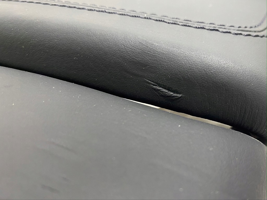 фото №7, Mercedes benz slr mclaren средняя консоль 7n0057