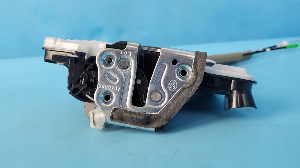 фото №5, Corolla e21 19r замок дверь правый перед 4 pin