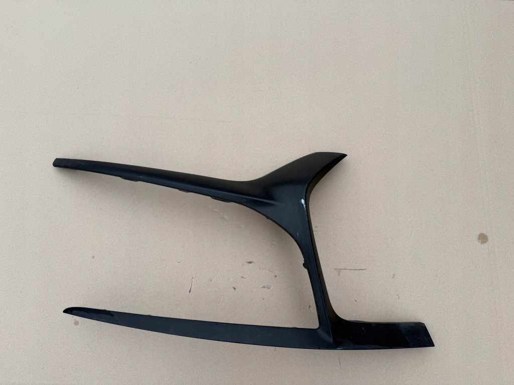 Решётка радиатора решётка радиатора молдинг накладка правая citroen ds7 2017 - 2022 . Оригинал