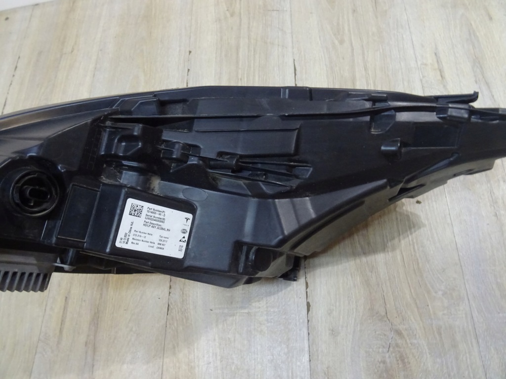 Tesla model 3 / y рестайлинг  full led фара правый  перед 1514953-00-d llu Доставка