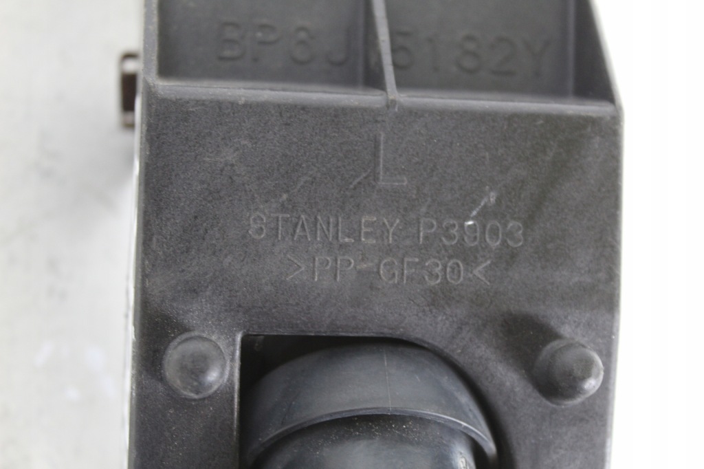 фото №3, Омивач фара mazda 3 sport лівий