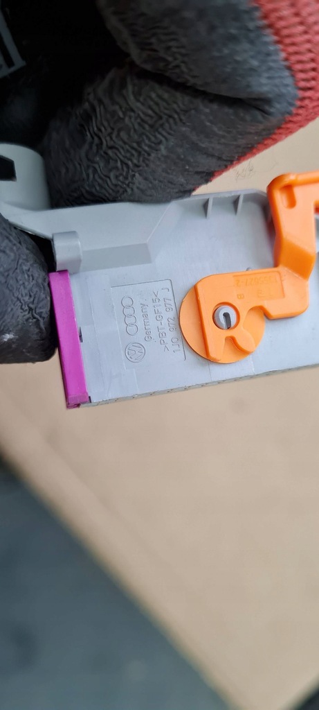 фото №12, A5 8w волоконно-оптический кабель штекер спидометра 1j0972977j a4 b9 q5