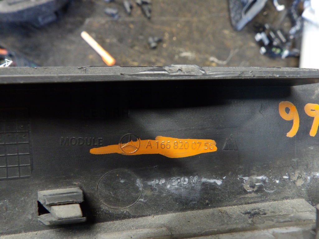 фото №2, Правий led з решітка mercedes w166