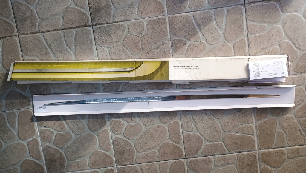 фото №1, Молдинг na крышка хром 5h0071360 vw golf 8 variant nowa