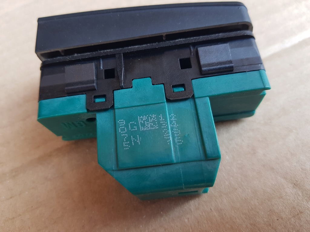 Переключатель датчиков парковки opel insignia a 13272496 / хороший исправный Цена