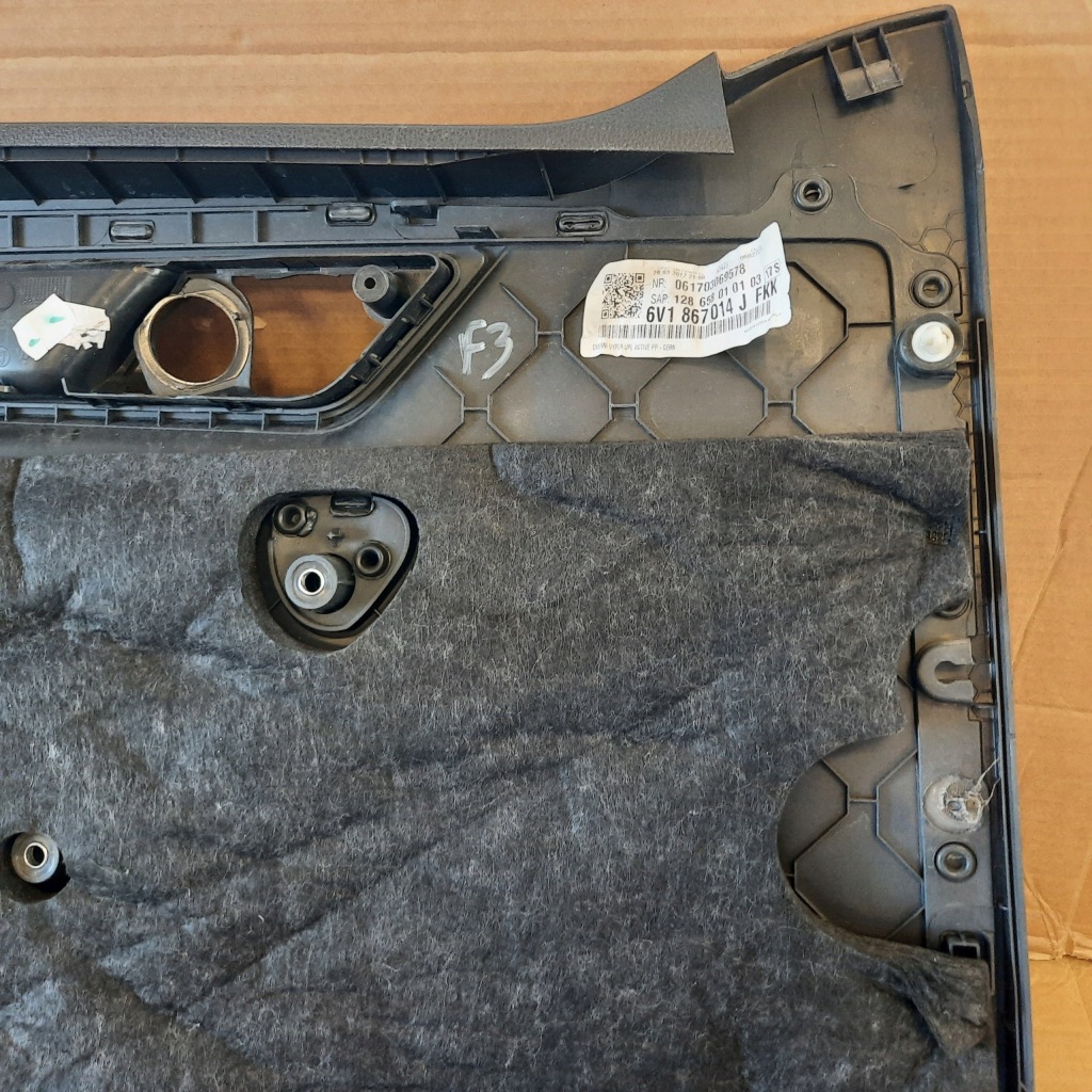 Skoda fabia 3 hb обшивка дверь правый перед 6v1867014j Оригинал