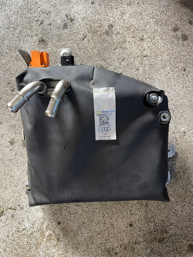 Купити Audi q8 e-tron 55 2023 інвертор конвертер напруги 4ke907393