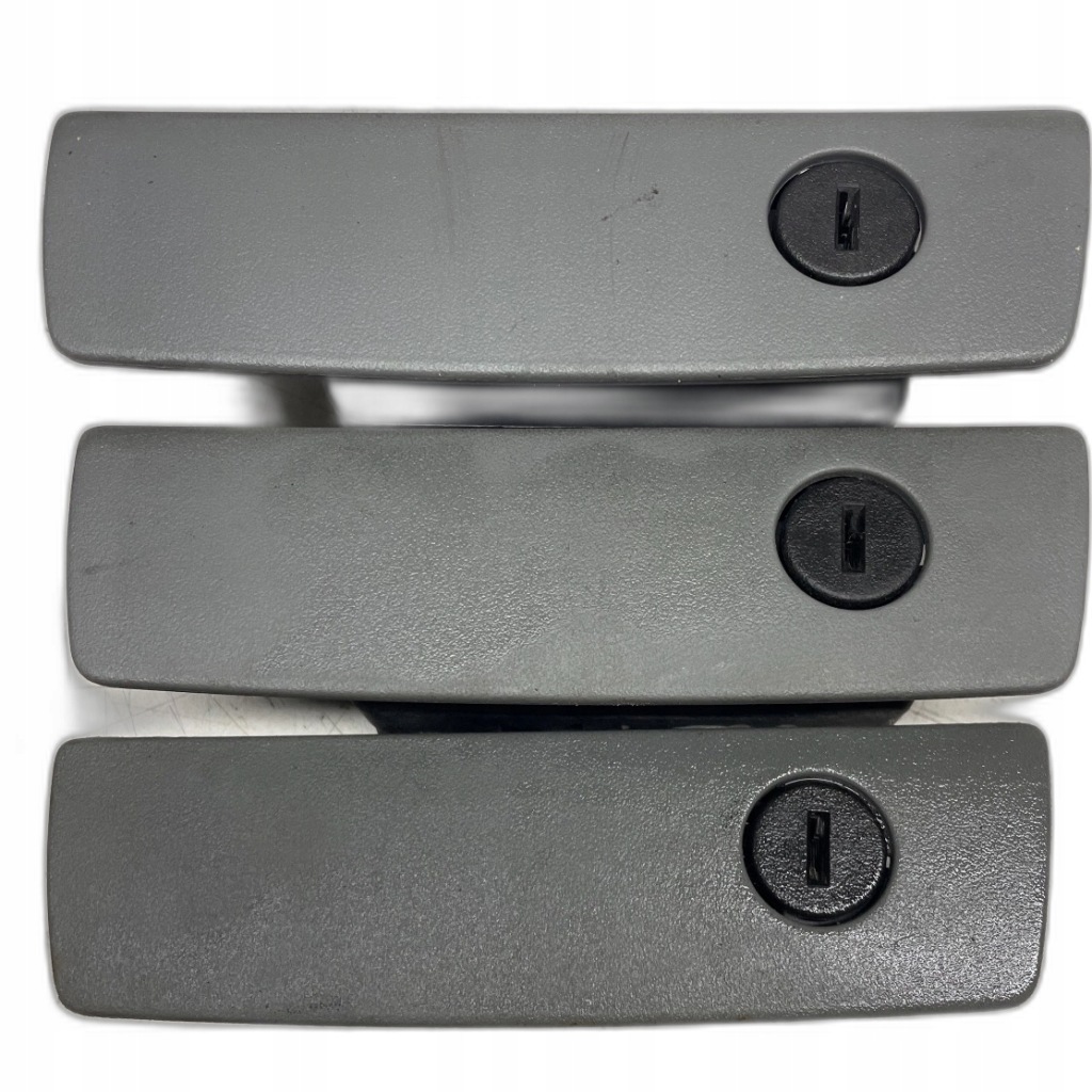 фото №1, Jeep grand cherokee wk 05-10 ручка замок бардачка