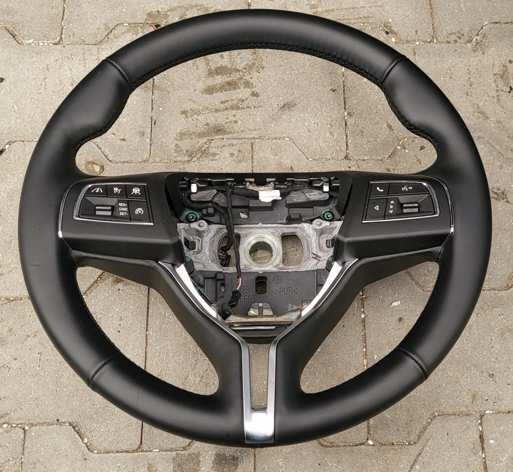 фото №1, Maserati levante воздуховод кожа многофункциональный