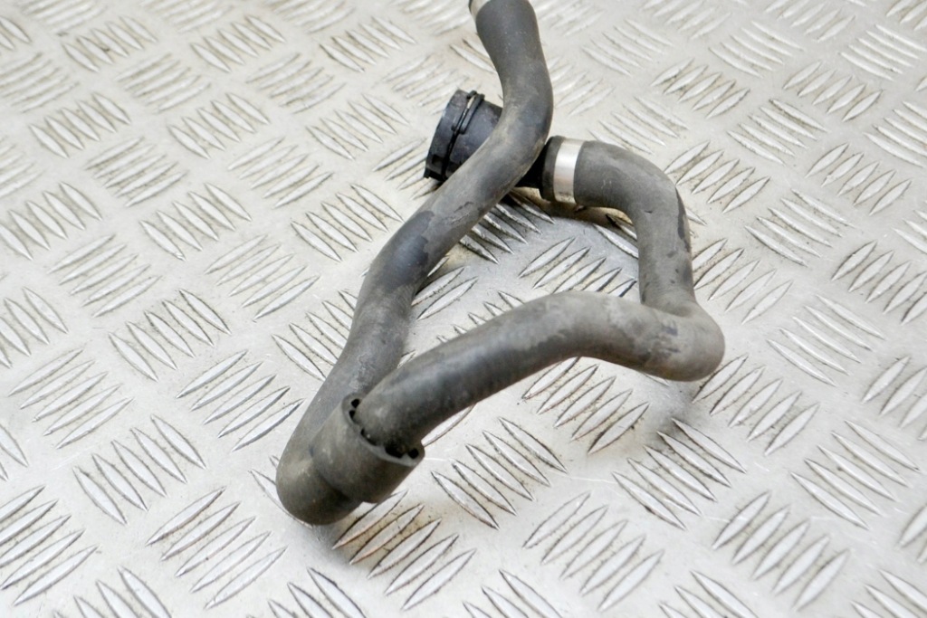 фото №5, Bmw 4 coupe f32 430d wąż радіатора wody 8377671 3.00 дизель 190kw 2014