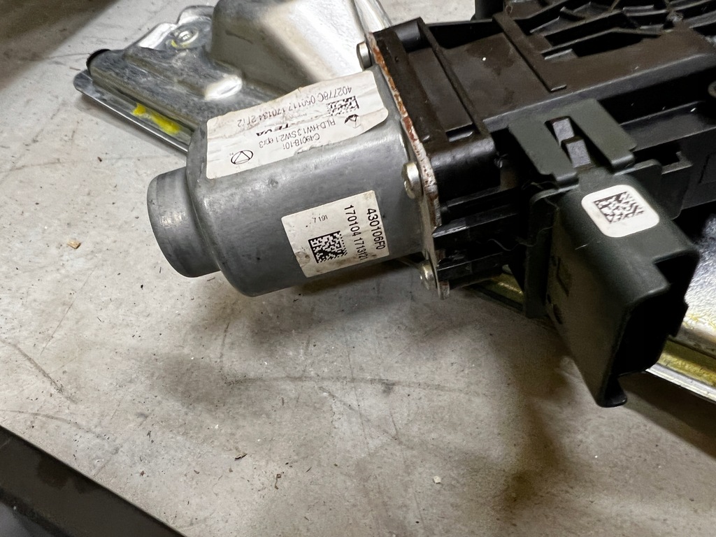 фото №12, Набор механизм окон обшивки renault megane iv hb