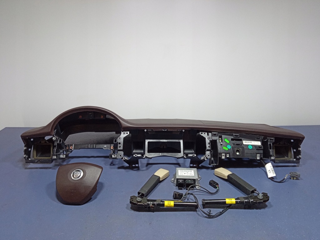 фото №1, Jaguar xf i x250 панель приладів приладова панель приладів натягувачі датчик eu