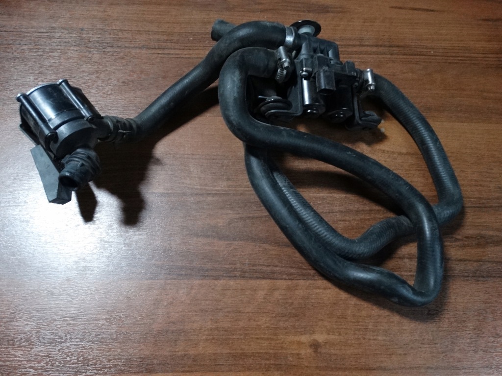 Купить Помпа воды клапаны провода bmw f15 f16 e70 e71 1