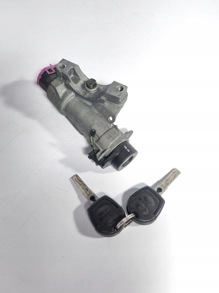 фото №7, Vw audi замок зажигания с ключами вкладыш замка оригинальный номер 4b0905851c