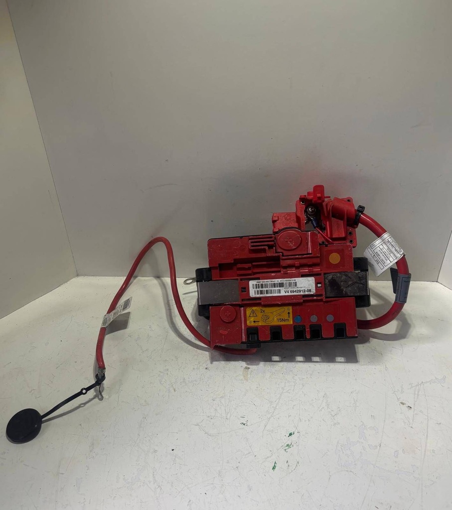 фото №1, Bmw 3 e90 e91 клема плюсова 6942912-08