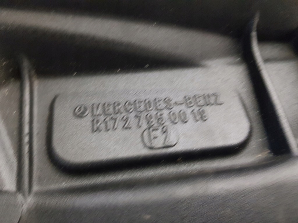 Стійку  дах обшивка правий mercedes slk slc r172 w172 c755 755 Оригінал