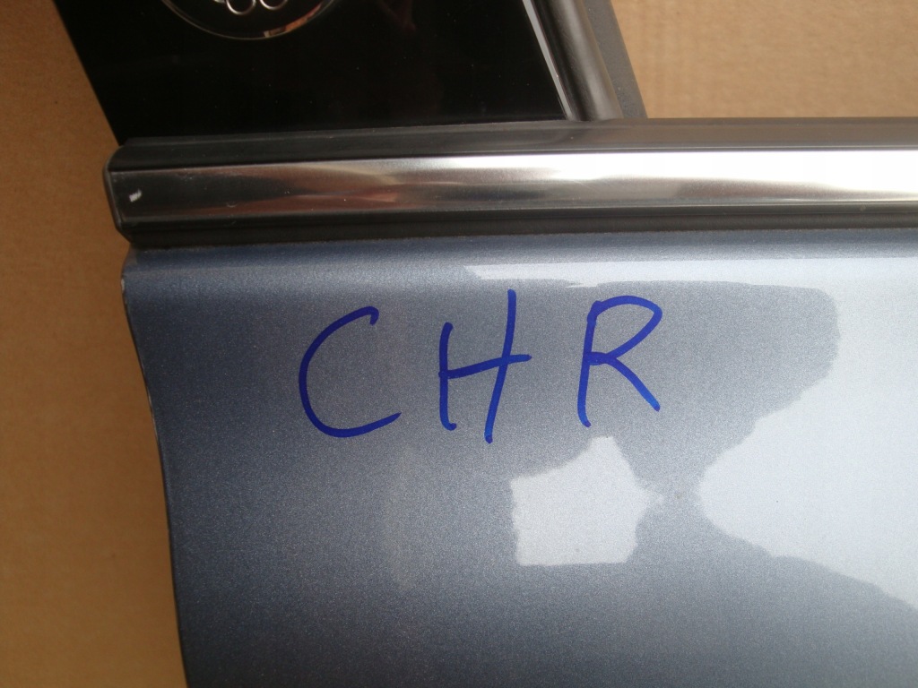 фото №5, Toyota chr дверь передние правое