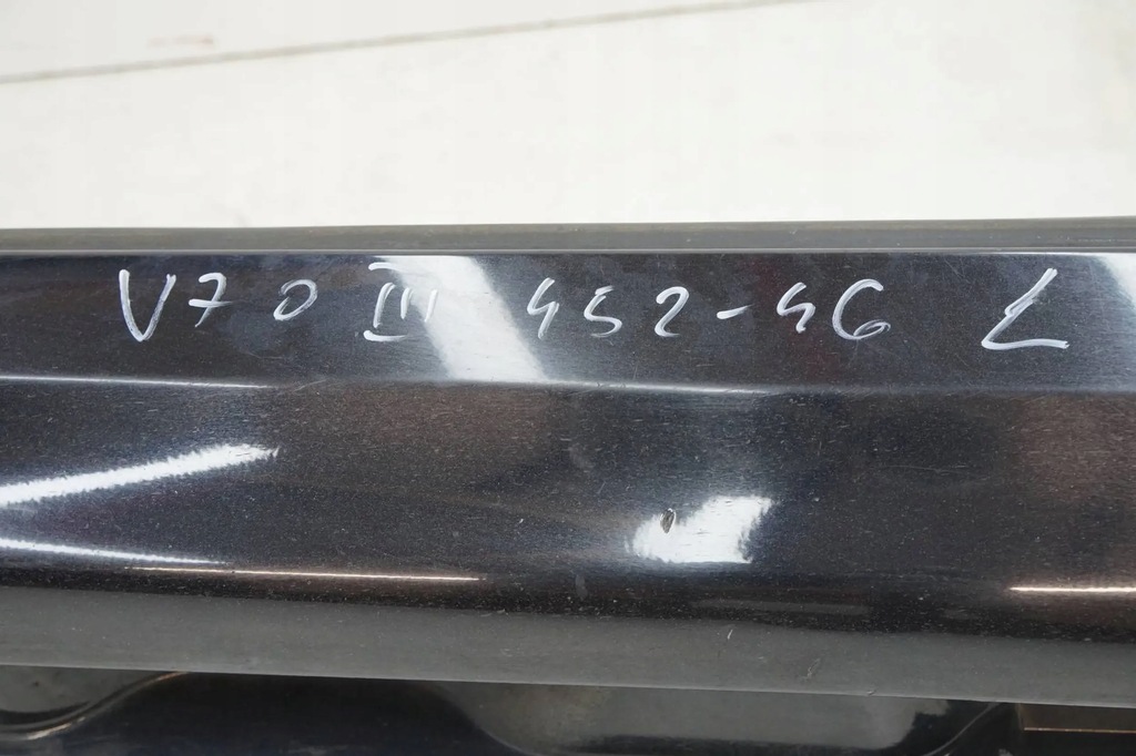 фото №5, Молдинг порог левая volvo v70 iii 39882952 452-46