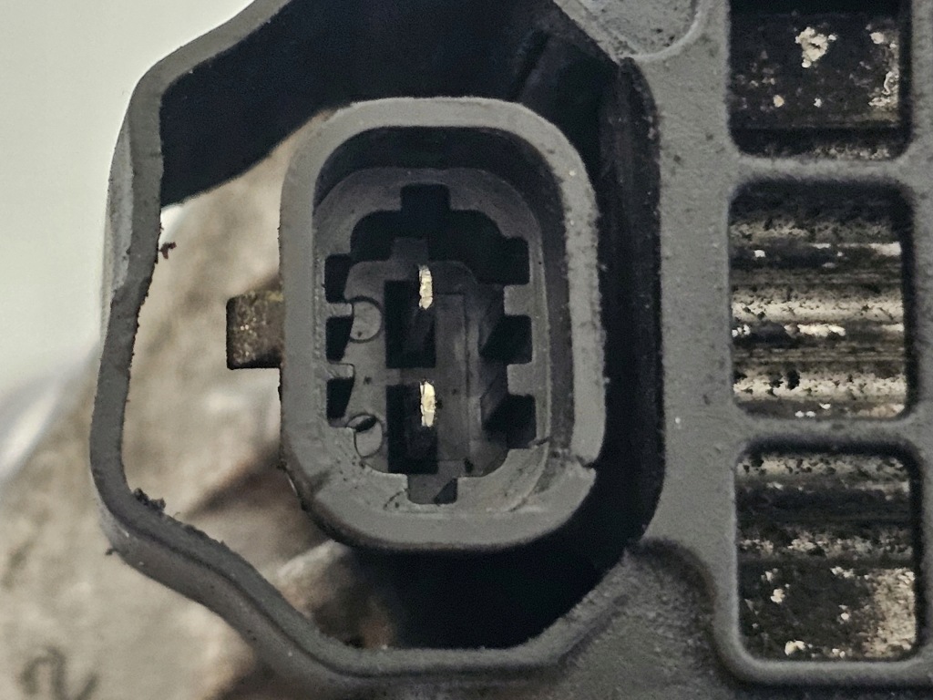 Opel insignia zafira 2.0 cdti a20dth 160km генератор 13579668 с Разборки