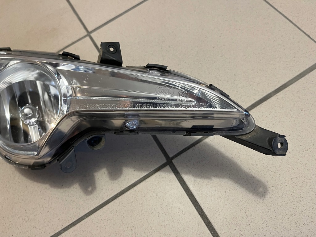 фото №9, Hyundai i40 i-40 11- лампа противотуманная фара правый