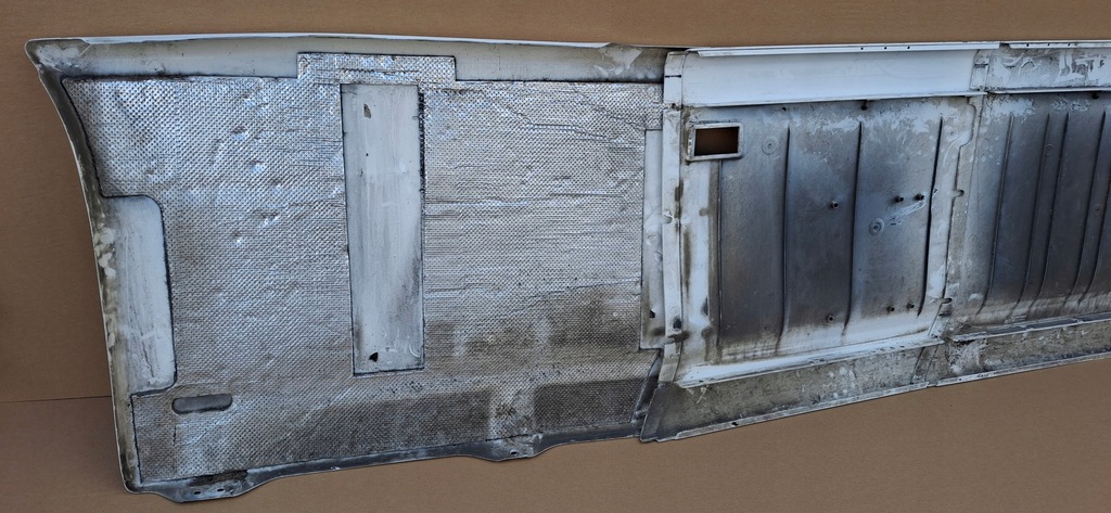 фото №7, Scania r s спойлер międzyosiowy обшивка панель захист 2338061 2338038