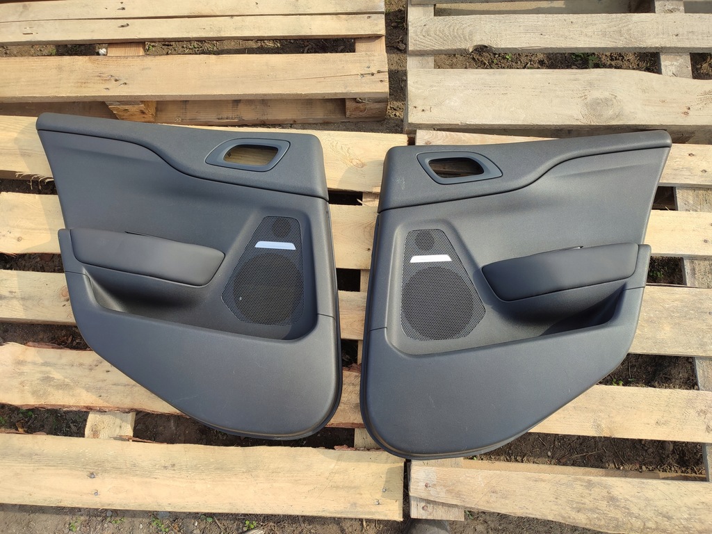 фото №1, Citroen ds4 обшивка обивка дверь правый левый задняя