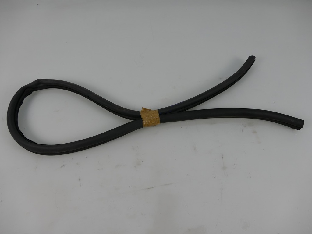 фото №1, Mercedes r172 slk w172 прокладка дверь правая