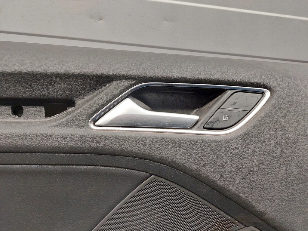 фото №5, Audi a3 s3 8v 8v5867305 задняя левая обшивки дверь