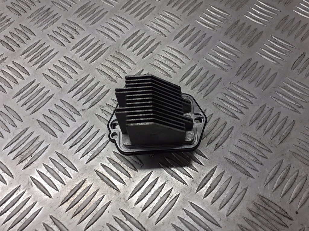 фото №1, Резистор резистор вентилятор mazda 6 gg 2.0 di