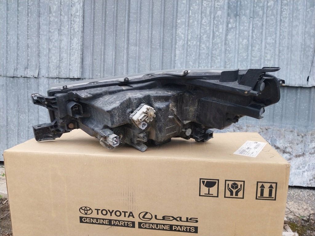 фото №8, Лампа правый перед full led toyota hilux viii lift