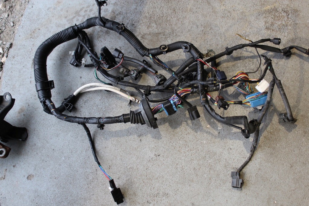 фото №1, Mitsubishi space star ii 1.0 электропроводка двигателя