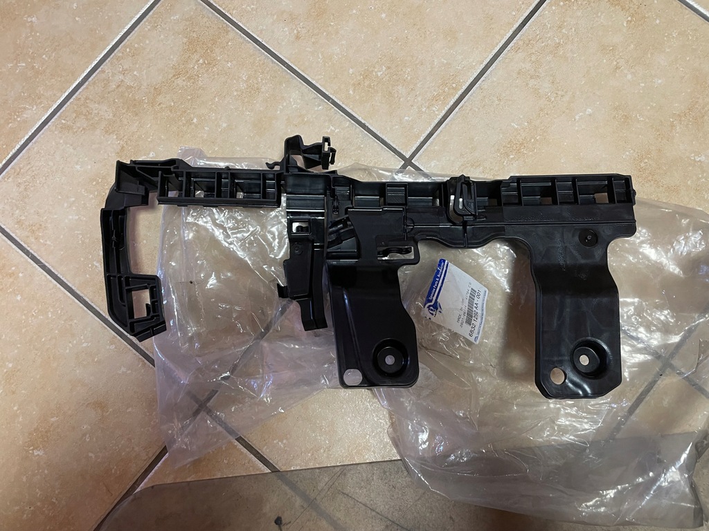 фото №5, Dodge оригинальный номер 6832-1292-aa кронштейн механизма подъёма стекло ram 1500