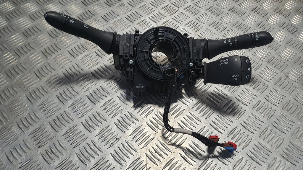 фото №1, Переключатель комбинированный лента renault kadjar 15-