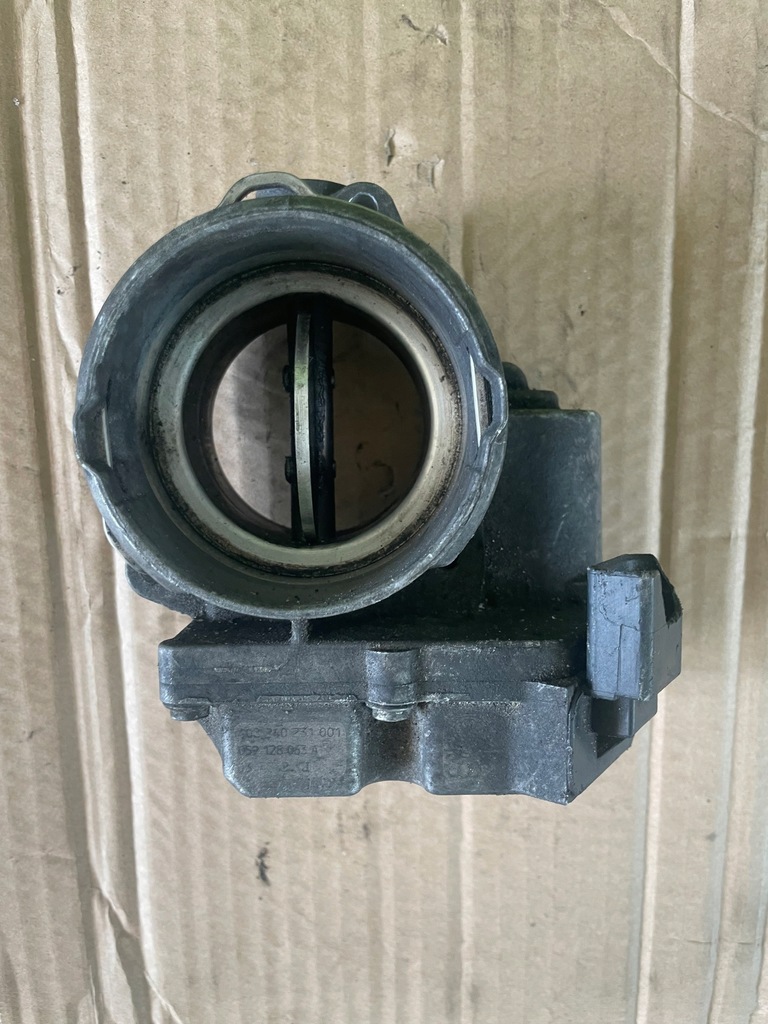 фото №2, Дросельна заслінка audi a6 c5 2.5 tdi 059128063a