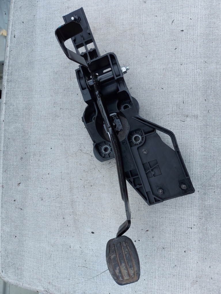 фото №1, Peugeot 3008 ii педаль гальма 9807994480