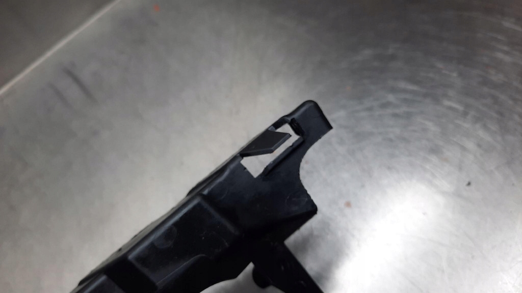 фото №5, Кронштейн направляющая противотуманной фары правый 31407961 volvo xc40