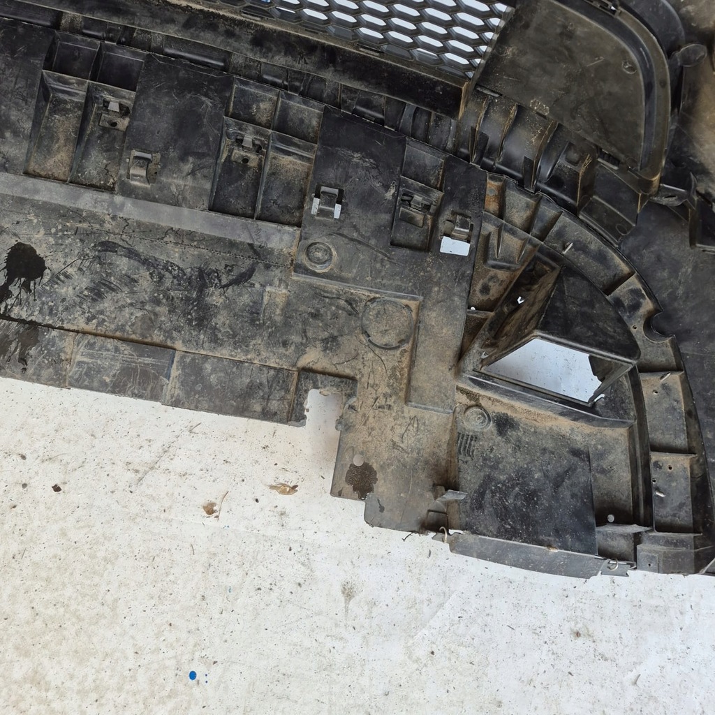 фото №10, Renault trafic iii 3 14-21 бампер перед передній решітка радіатора 620223380r