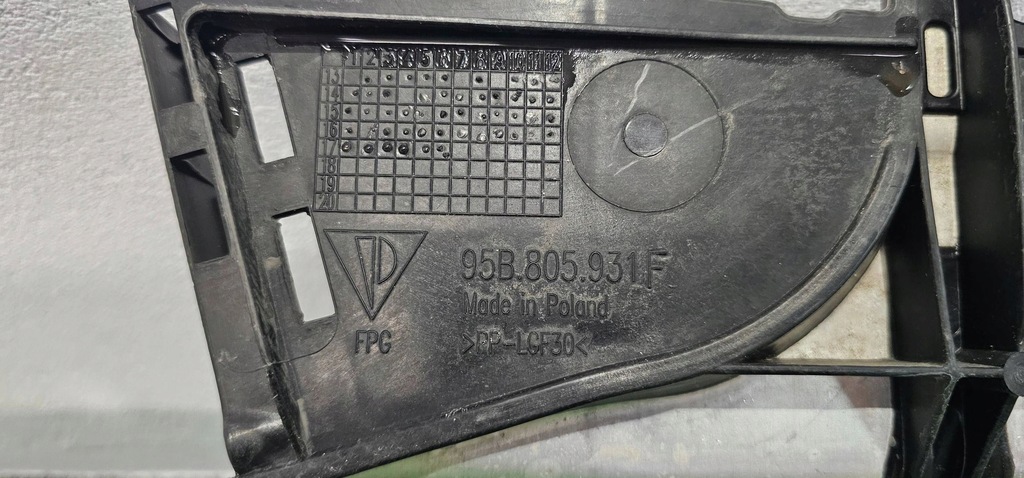 фото №9, Захист замка капот перед porsche macan 95b 95b805931f