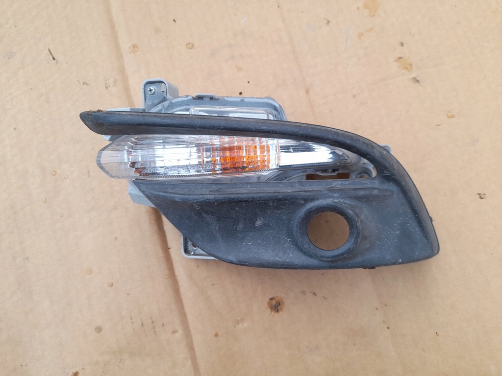 фото №1, Поворотник решётка mazda 3 lift