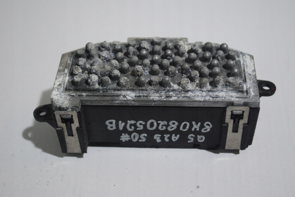 фото №1, Резистор вентилятор audi a5 8t 8k0820521b