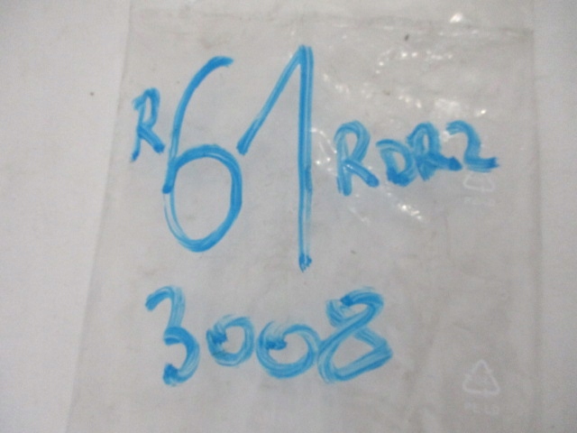 фото №9, Peugeot 3008 i кронштейн жабо dół nowe