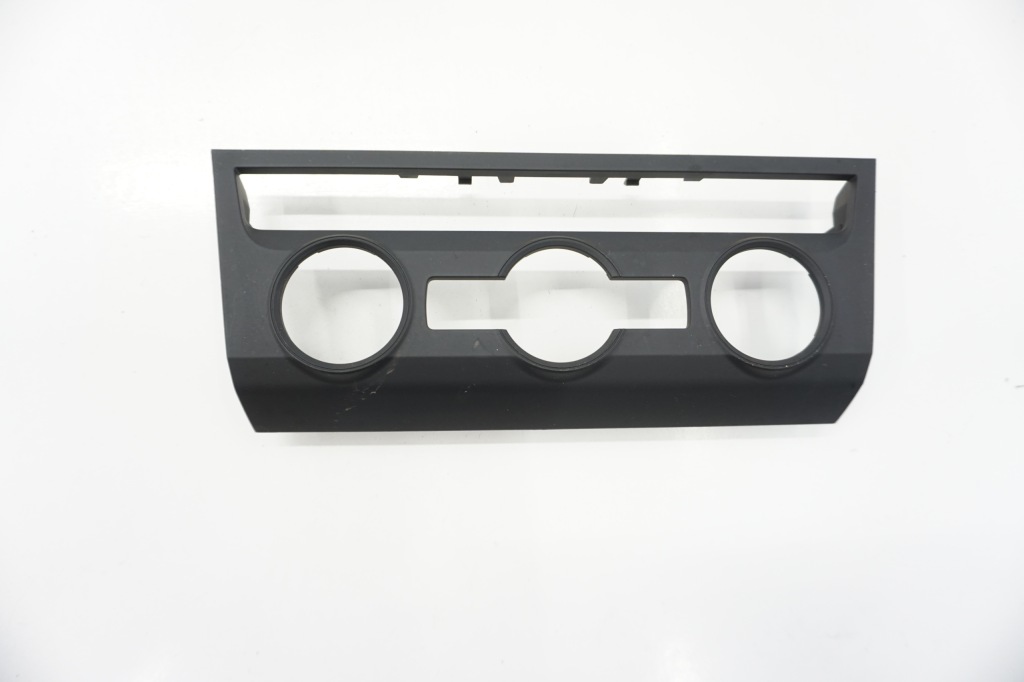 фото №1, Superb iii рамка панель кондиционера 3v0820075