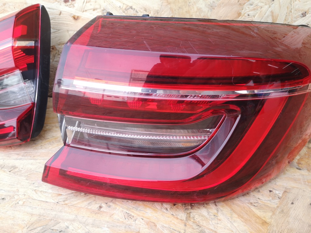 фото №6, Renault clio v лампа правый задняя 265509761r комплект