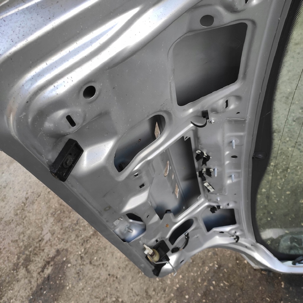 фото №9, Скло кришки багажника audi a3 8l fl