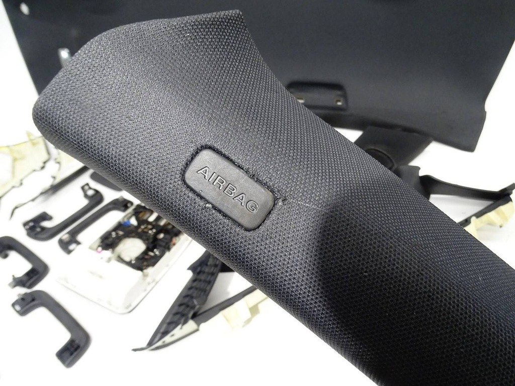 фото №6, Потолок элементы комплект czarna audi a4 s4 b8 sedan s-line