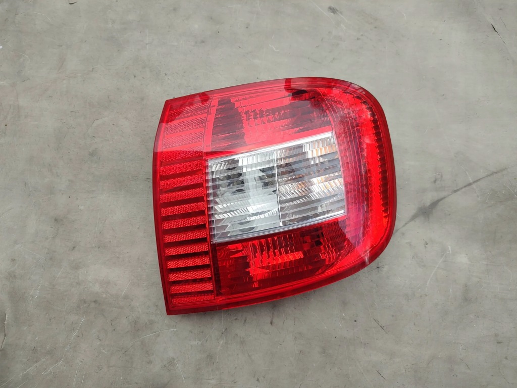 Купити Лампа вкладиш задня задня права fiat multipla 2006